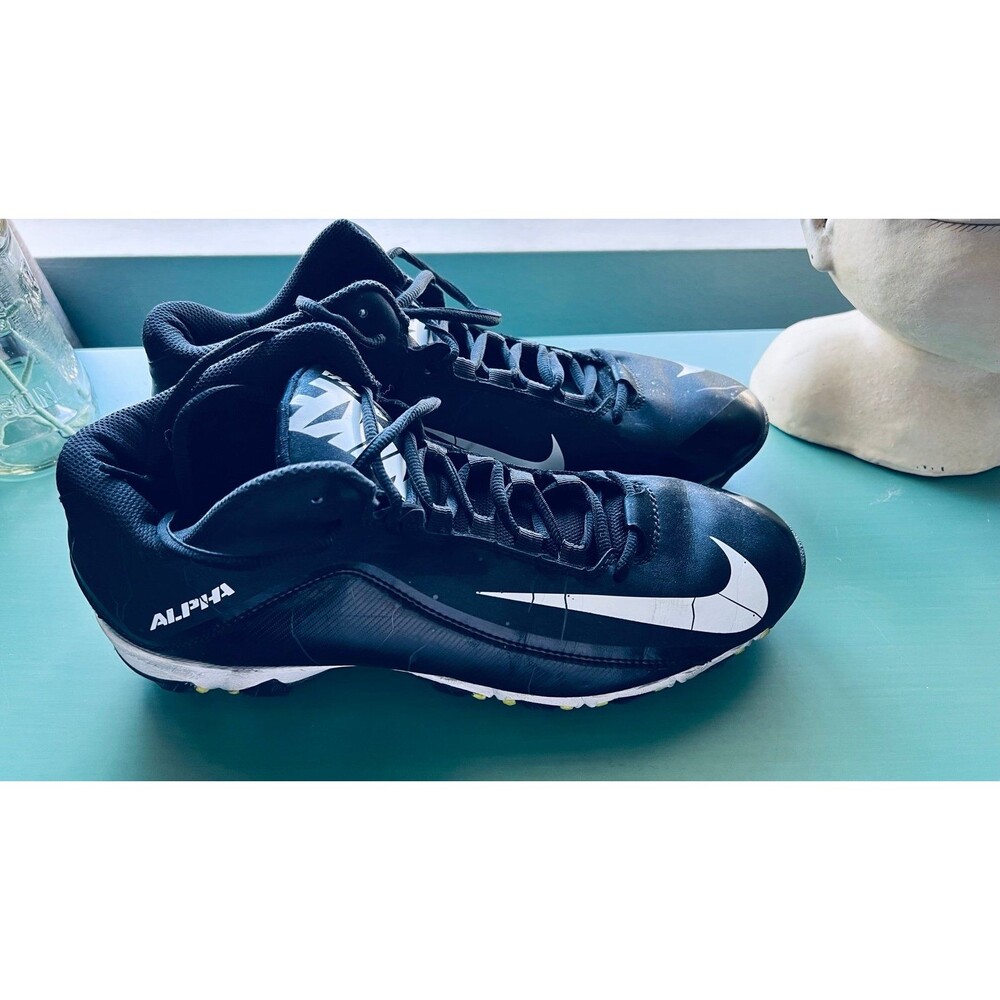 Nike Alpha Football Cleats M11